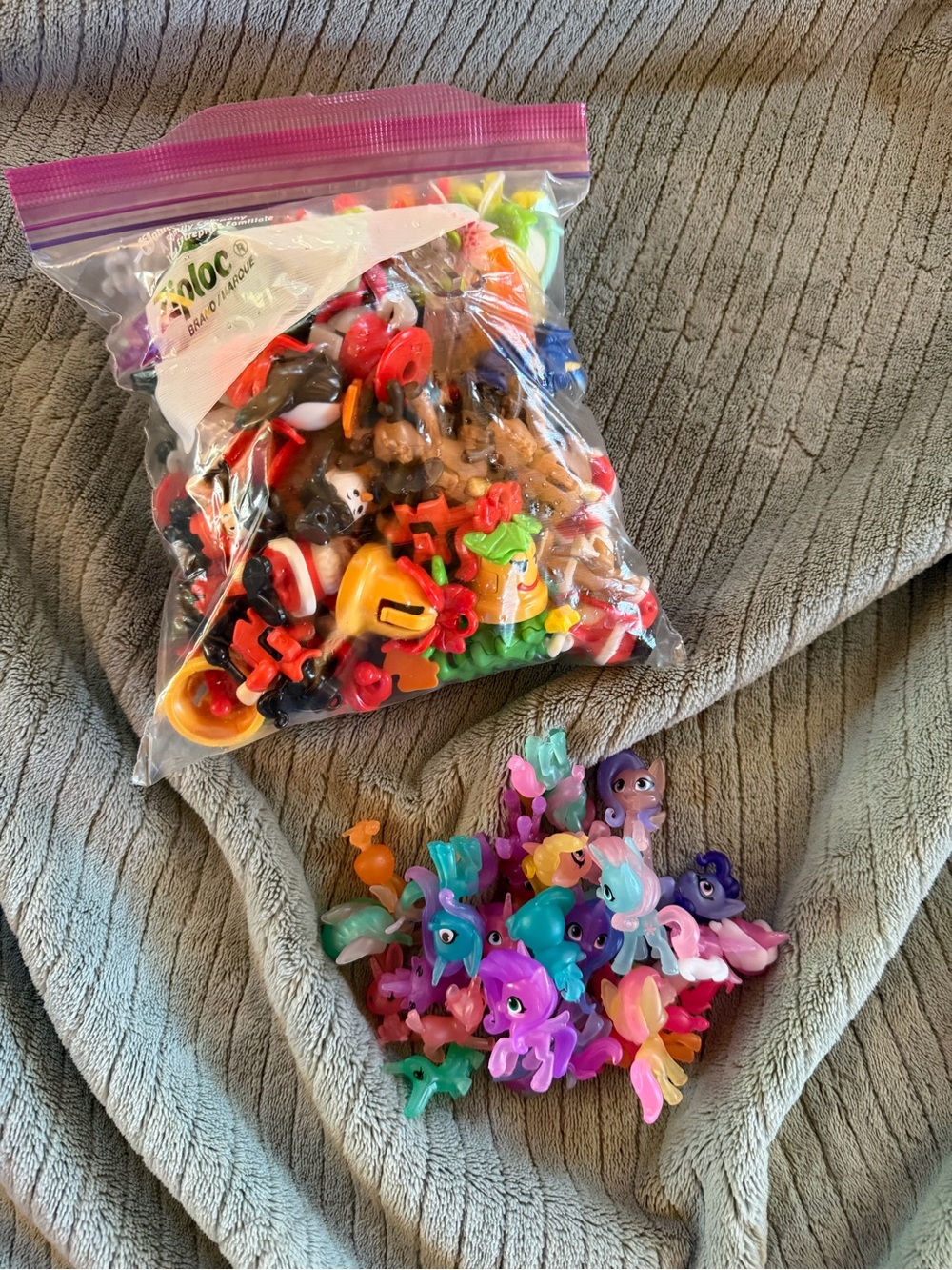 Huge Kinder Egg Toy Lot and My Little Ponies - Picture 2 of 2